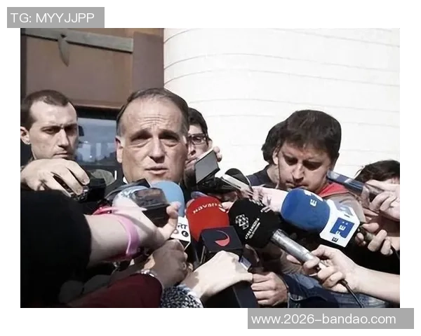 主持人表达对亚马尔生活方式的理解与共鸣分享年轻时的相似经历