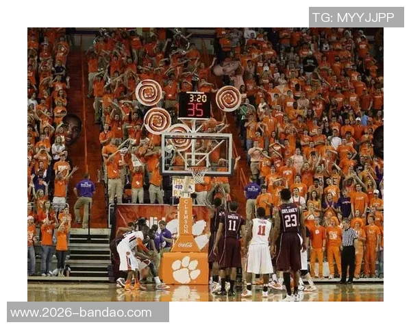 加利在热身时专注分析对手站位球迷欢呼未能分散他的注意力