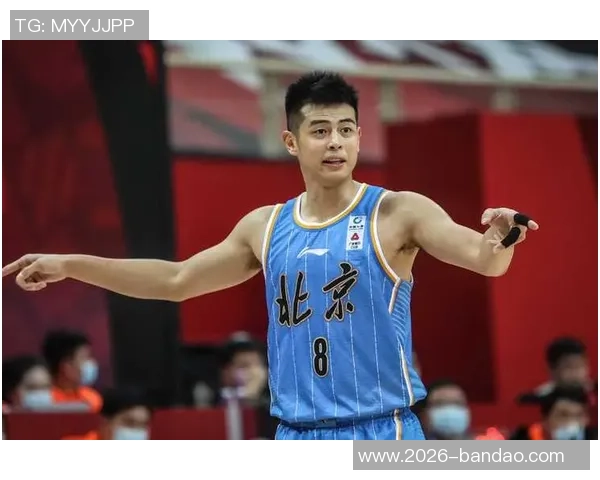 翟晓川与赵睿方硕共赏王楚钦比赛现场气氛热烈嗓音嘶哑尽显激情